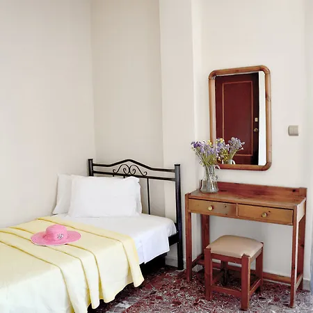 Chania Hotel